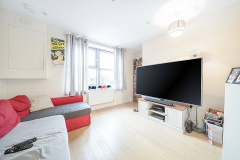 Click the photo for more details of Sundial Court, Barnsbury Lane, Surbiton, KT5