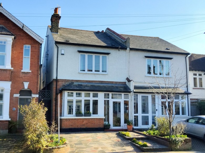 Click the photo for more details of Gloucester Road, Kingston Upon Thames, KT1
