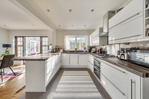 Click the photo for more details of Cotswold Close, Kingston Upon Thames, Surrey
