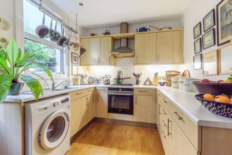 Click the photo for more details of Deacon Road, Kingston Upon Thames, KT2