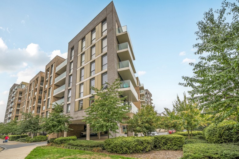 Click the photo for more details of Queenshurst Square, Kingston Upon Thames, Surrey