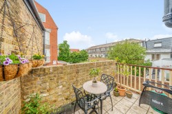 Images for Lower Teddington Road, Hampton Wick, Surrey