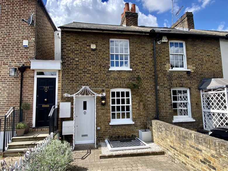 Click the photo for more details of Petersham Road, Richmond, TW10