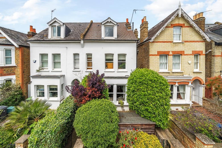 Click the photo for more details of Gibbon Road, Kingston Upon Thames, KT2
