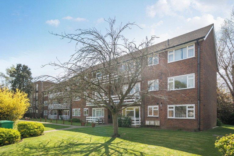 Images for St. Andrew's Square, Surbiton, Surrey