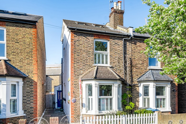 Click the photo for more details of Somerset Road, Kingston Upon Thames, KT1
