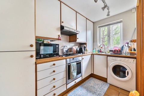 Click the photo for more details of Kingsworthy Close, Kingston Upon Thames, Surrey