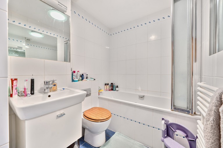 Images for Kingsworthy Close, Kingston Upon Thames, Surrey