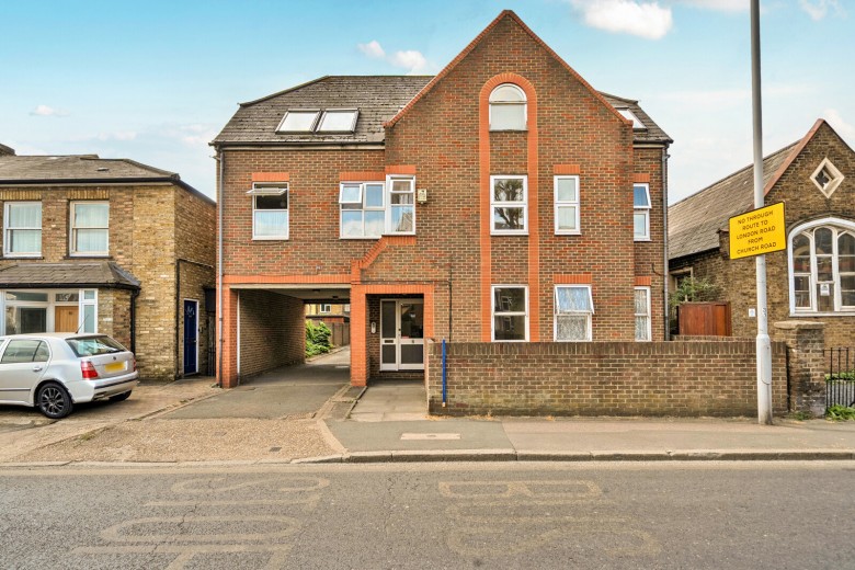 Click the photo for more details of Cambridge Road, Kingston Upon Thames