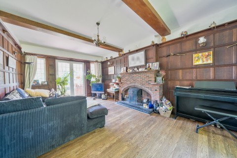 Click the photo for more details of Liverpool Road, Kingston Upon Thames, Surrey