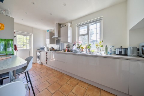 Click the photo for more details of Liverpool Road, Kingston Upon Thames, Surrey