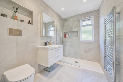 Click the photo for more details of Barnfield Gardens, Kingston Upon Thames, Surrey
