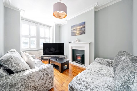 Click the photo for more details of Auckland Road, Kingston Upon Thames, Surrey