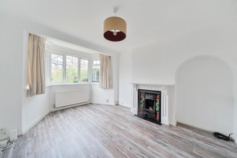 Click the photo for more details of Lawrence Road, Richmond, Surrey