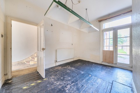 Click the photo for more details of Grena Road, Richmond