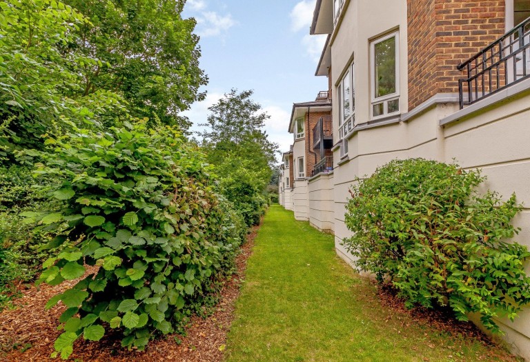 Images for Samuel Gray Gardens, Kingston Upon Thames, Surrey