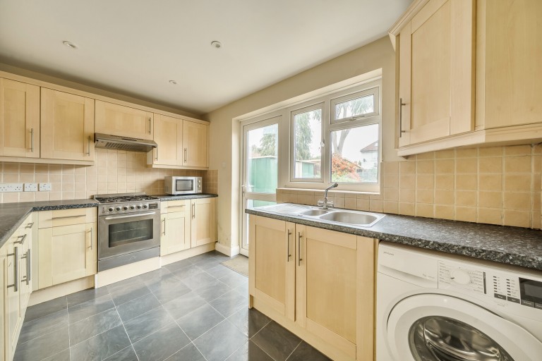 Images for Fleetwood Square, Kingston Upon Thames, Surrey