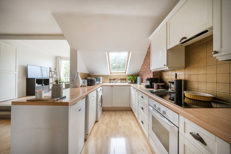 Images for Vicarage Road, Hampton Wick