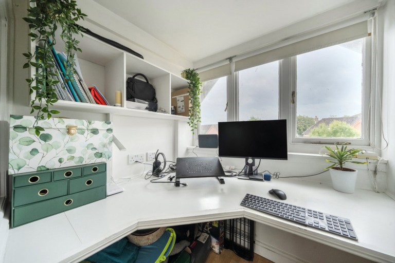 Images for Vicarage Road, Hampton Wick