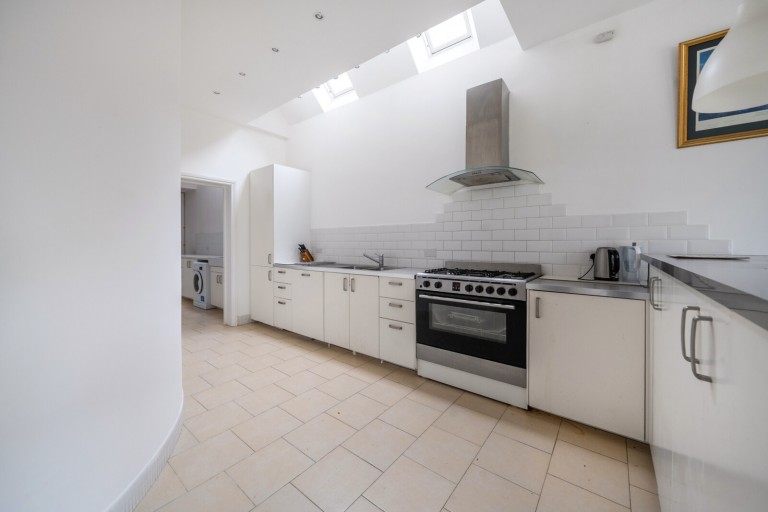 Images for Collingwood Avenue, Tolworth, Surrey