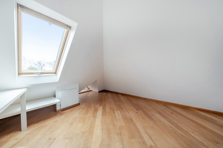 Images for Collingwood Avenue, Tolworth, Surrey