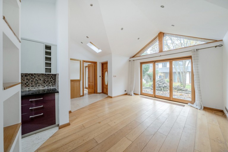 Images for Collingwood Avenue, Tolworth, Surrey