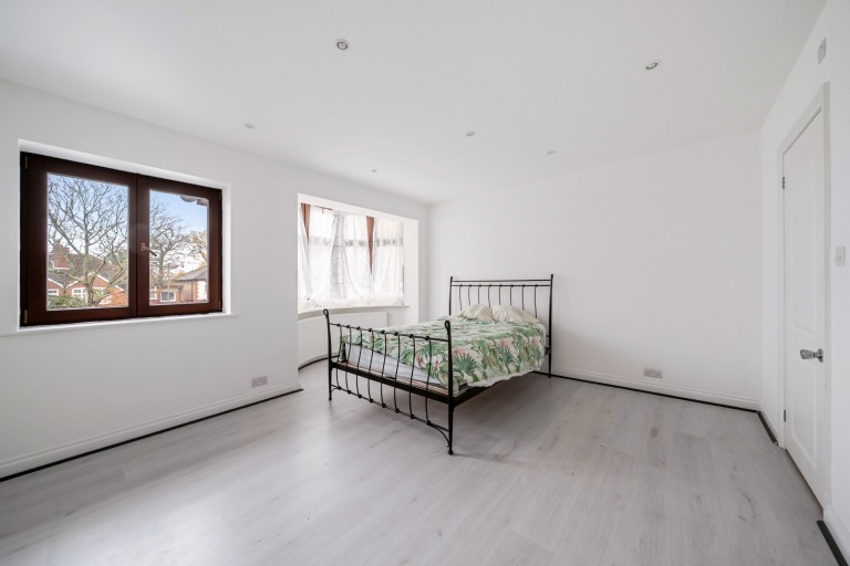 Images for Collingwood Avenue, Tolworth, Surrey