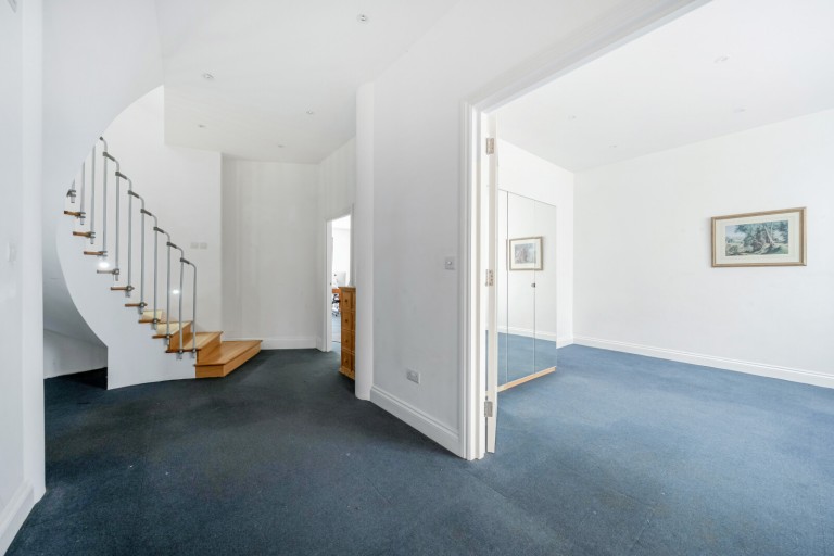 Images for Collingwood Avenue, Tolworth, Surrey