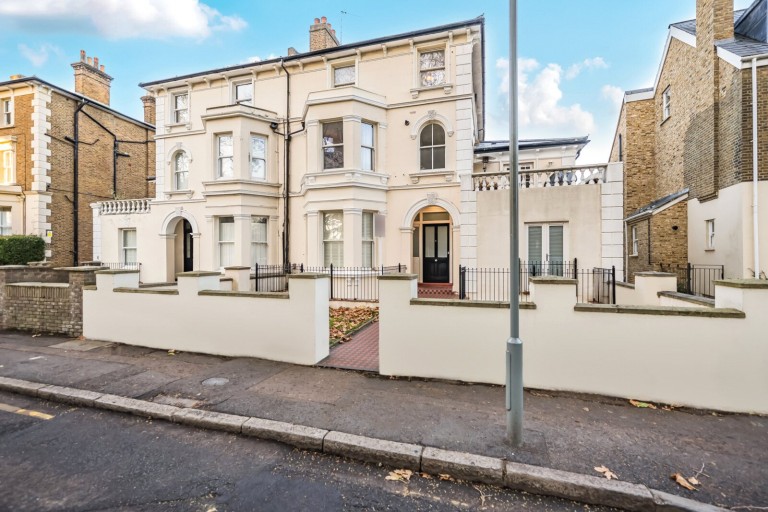 Images for Grove Crescent, Kingston Upon Thames, Surrey