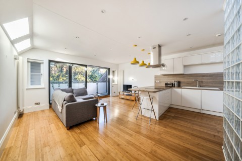 Click the photo for more details of Victoria Road, Kingston Upon Thames, Surrey