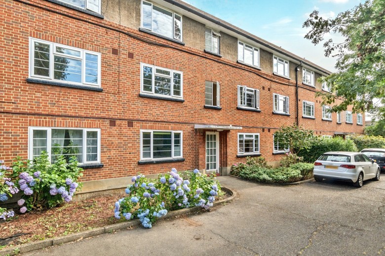 Click the photo for more details of Wilmer Crescent, Kingston Upon Thames