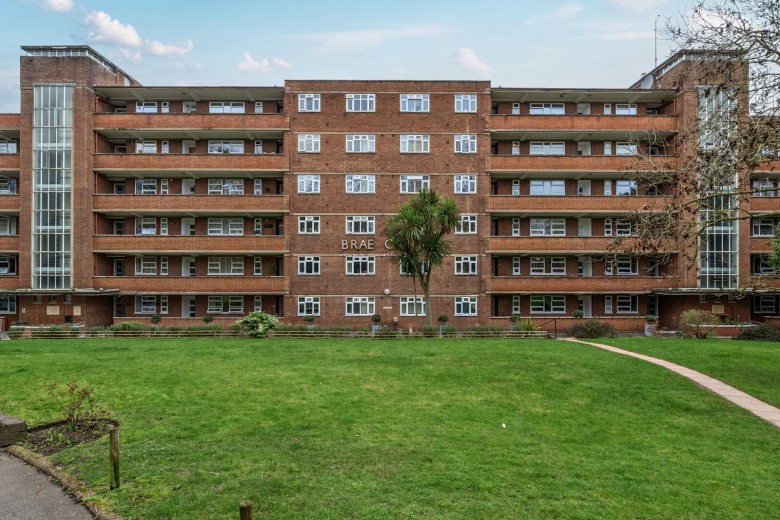 Click the photo for more details of Kingston Hill, Kingston Upon Thames