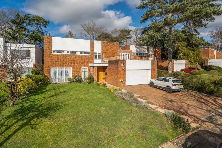 Images for Coombe Hill, Kingston Upon Thames