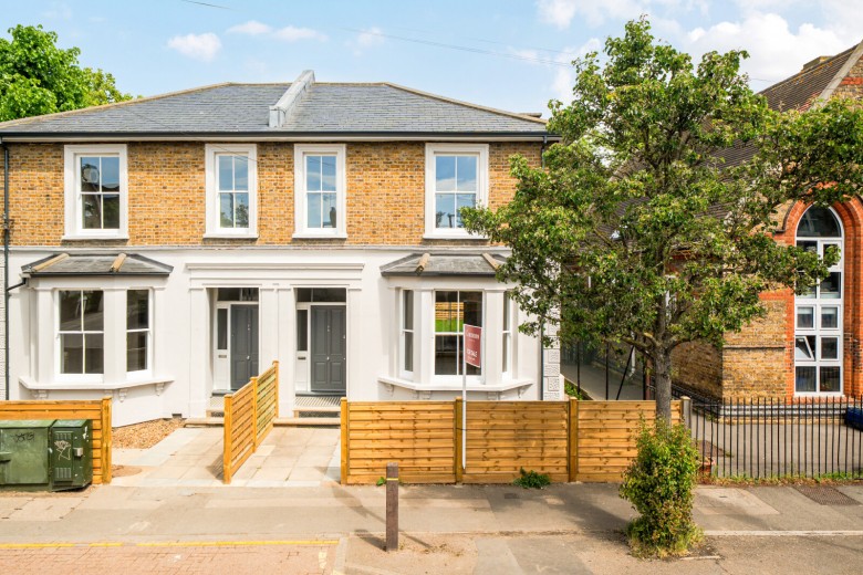 Click the photo for more details of Portland Road, Kingston Upon Thames