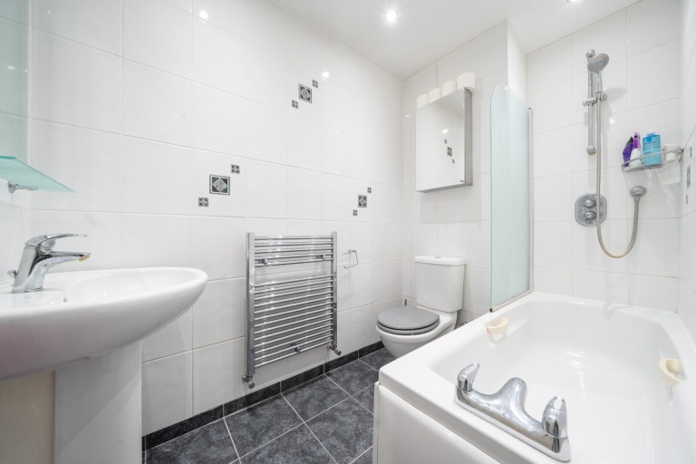 Images for Blenheim Gardens, Kingston Upon Thames