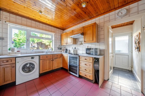 Click the photo for more details of Rosebery Road, Kingston Upon Thames