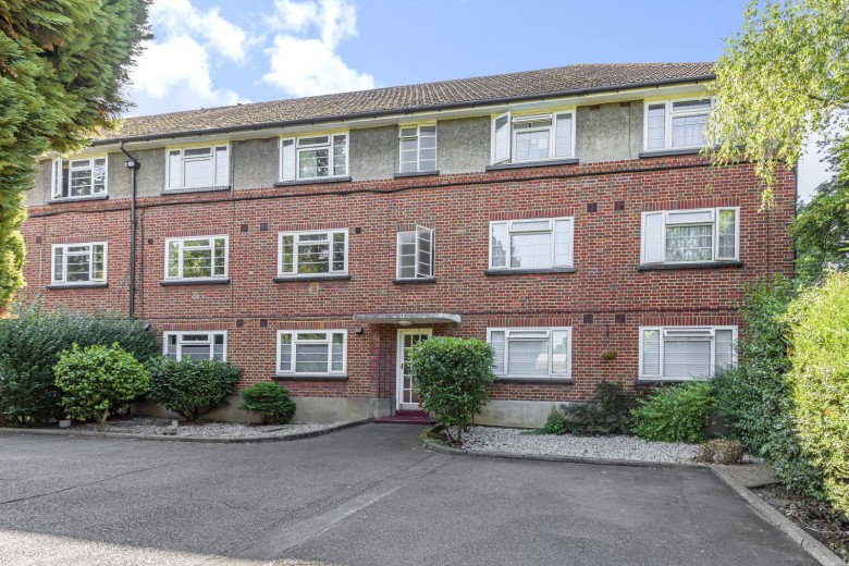 Click the photo for more details of Wilmer Crescent, Kingston Upon Thames