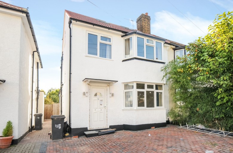 Click the photo for more details of Cambridge Road, New Malden, Surrey