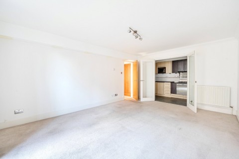 Click the photo for more details of Twickenham Road, 32 Twickenham Road, Teddington