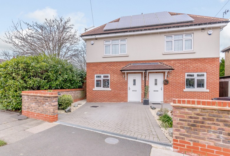 Click the photo for more details of Green Lane, New Malden, KT3