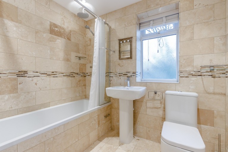 Images for Green Lane, New Malden, KT3