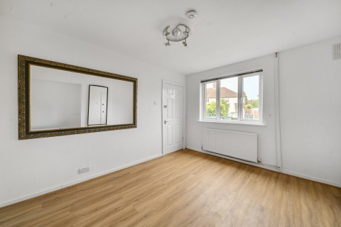 Click the photo for more details of Fleetwood Road, Kingston Upon Thames, Surrey