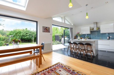 Click the photo for more details of Barnfield Gardens, Kingston Upon Thames, KT2