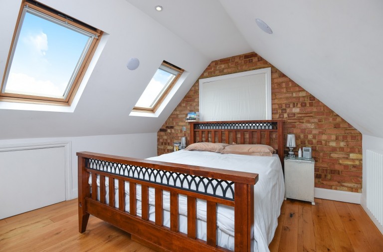 Images for Barnfield Gardens, Kingston Upon Thames, KT2