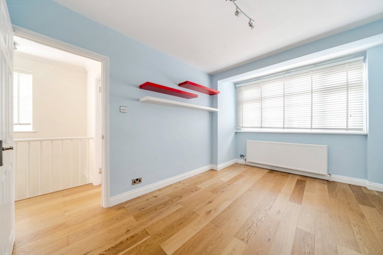 Images for Cromwell Avenue, New Malden