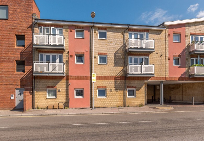 Click the photo for more details of Coombe Road, 1a Coombe Road, Kingston Upon Thames