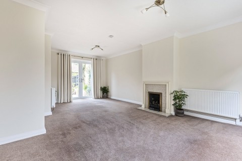 Click the photo for more details of Craig Road, Richmond Upon Thames