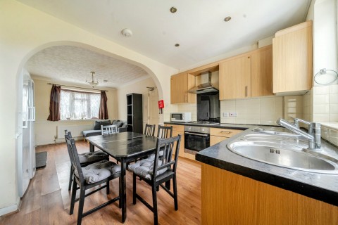 Click the photo for more details of Ernest Road, Kingston Upon Thames