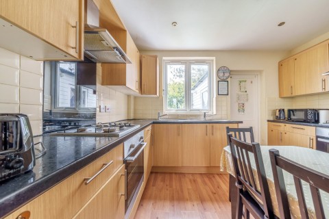 Click the photo for more details of Ernest Road, Kingston Upon Thames