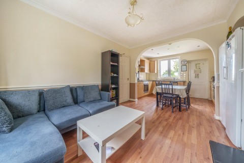 Click the photo for more details of Ernest Road, Kingston Upon Thames